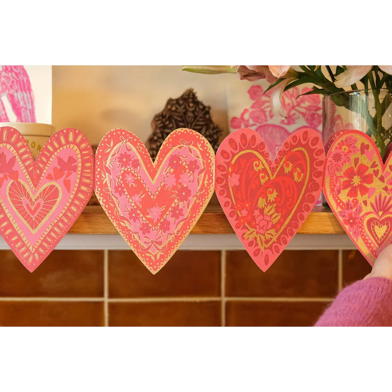 Hearts Concertina Garland - Image 2