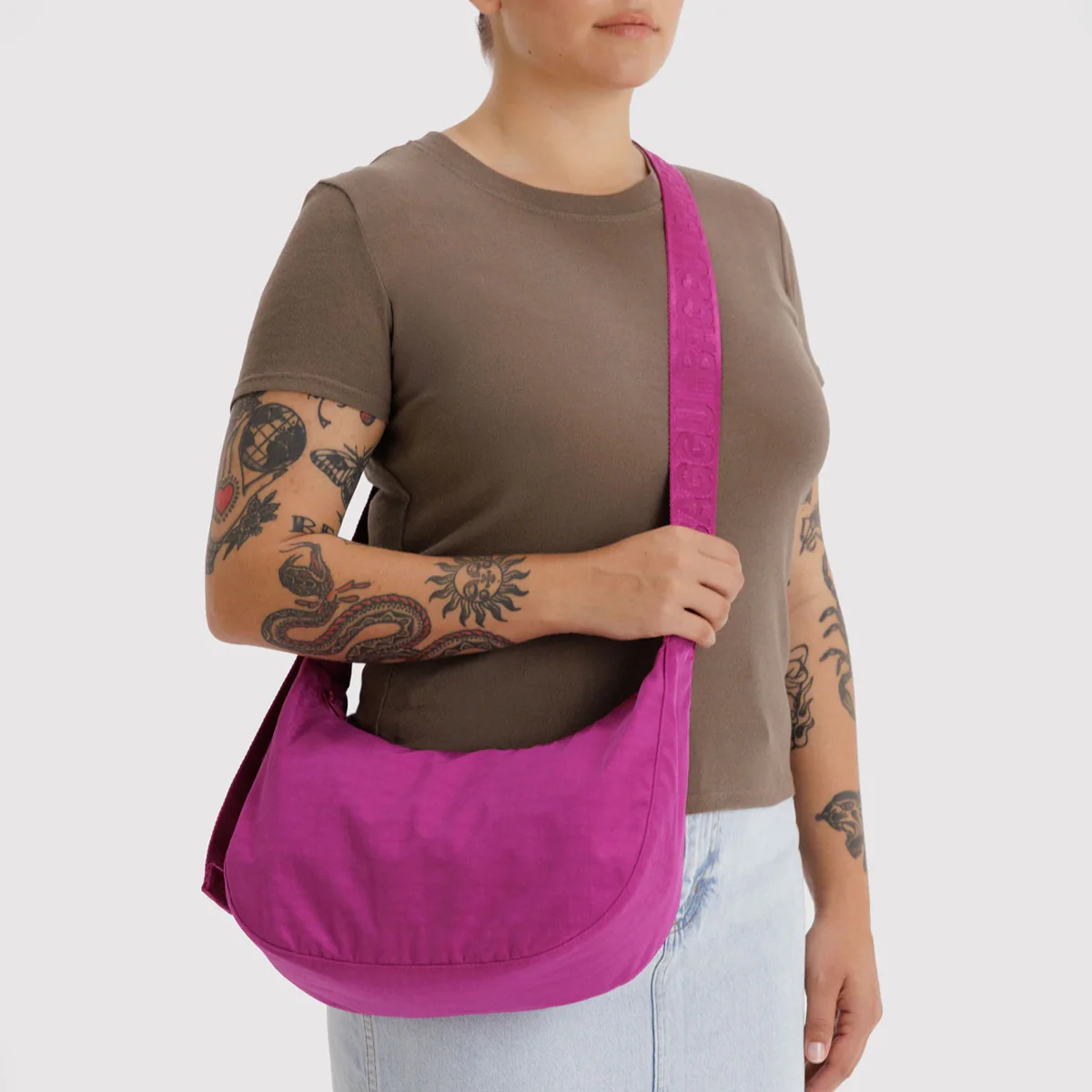 Medium Crescent Bag: Deep Fuchsia - Image 3