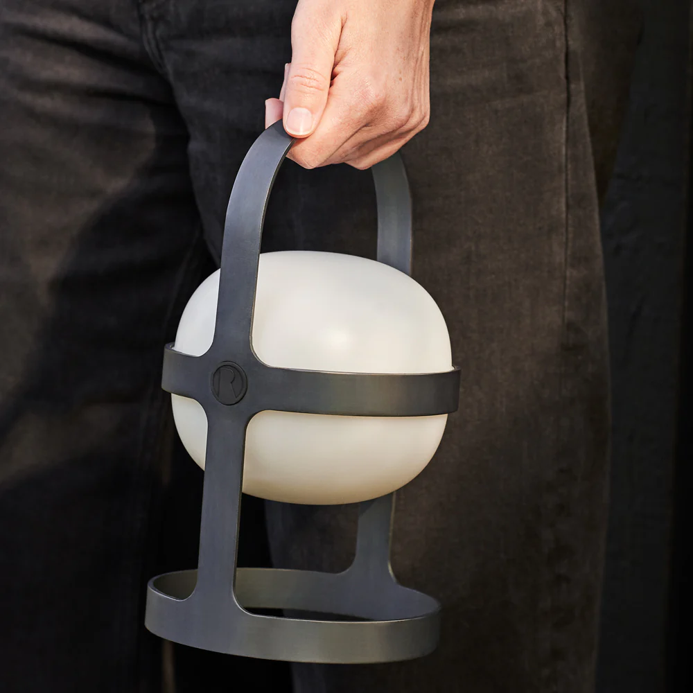 Small Soft Spot Solar Lantern: Metal - Image 4