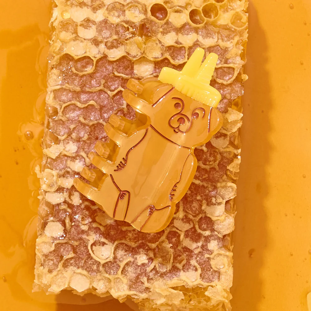 Mini Honey Bear Hair Claw - Image 3