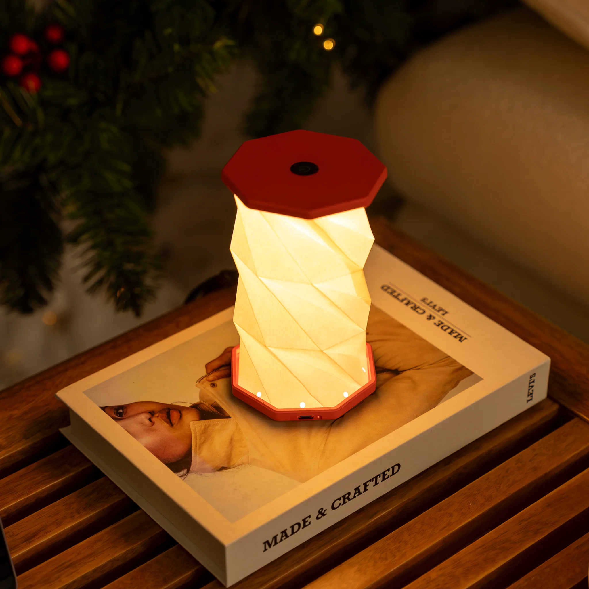 Mini Twist Hex Light: Coral - Image 3