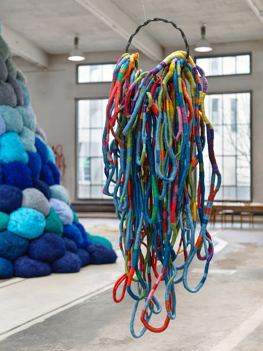 Sheila Hicks: A Little Bit of a Lot of Things - Image 6