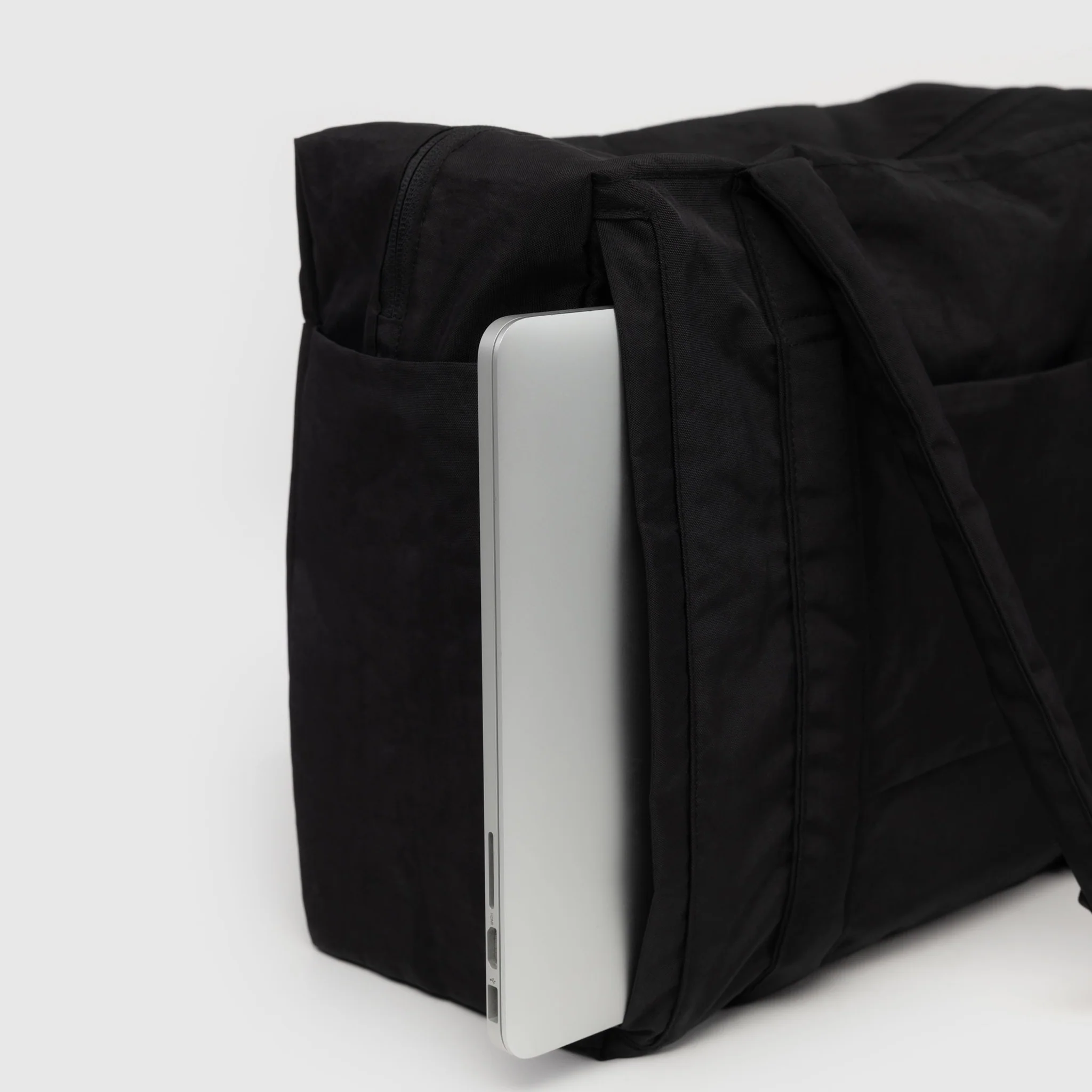 Small Cloud Carry-On: Black - Image 3