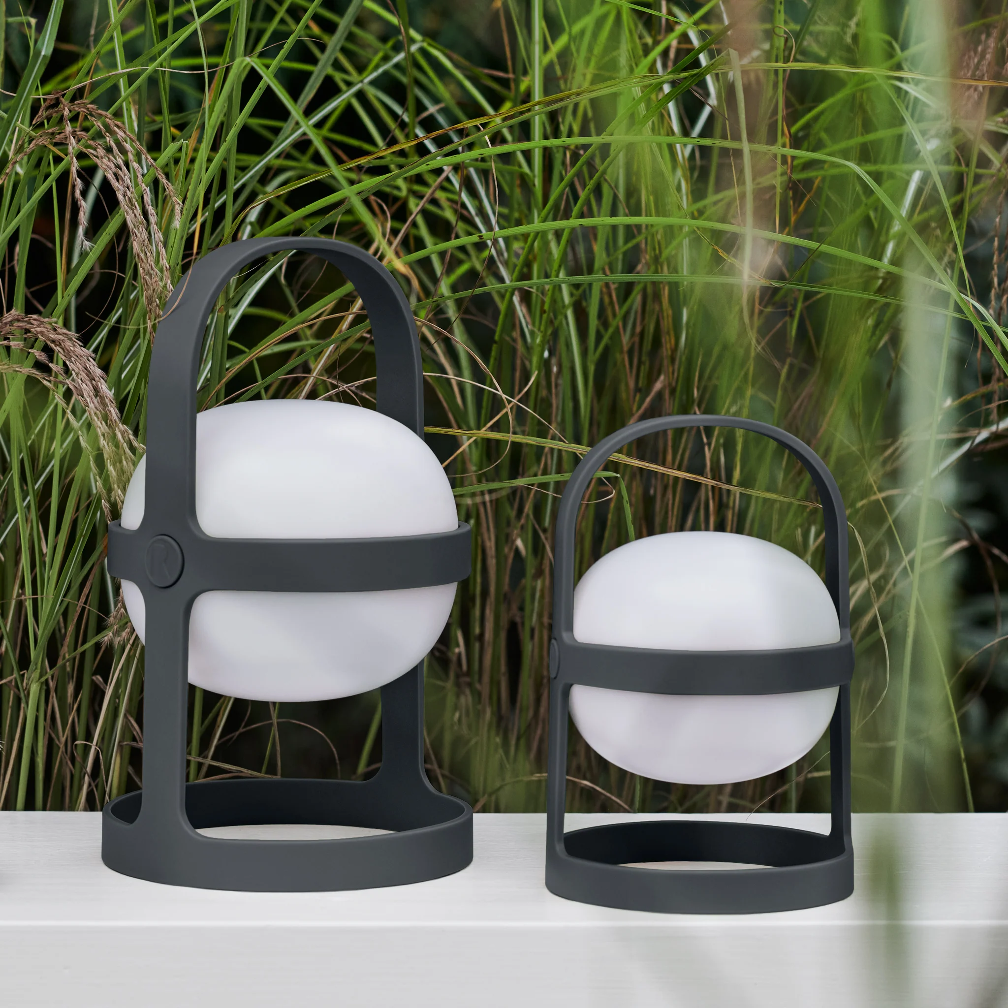Medium Soft Spot Solar Lantern: Slate - Image 5